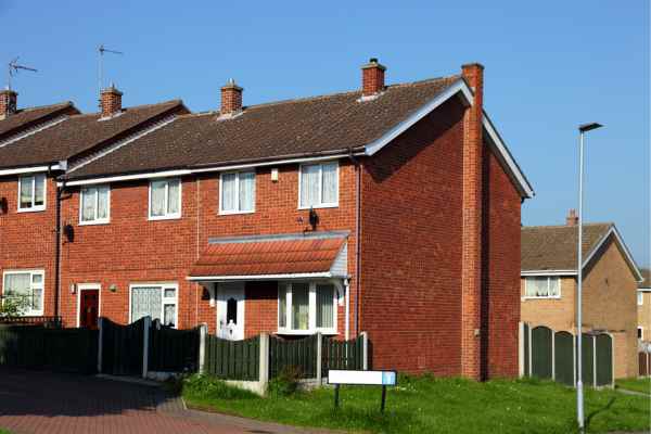 Can I Alter The Party Wall Surveyor? - A Crucial Guide From Faulkner Surveyors 3 Do you want to change the party wall surveyor you are using? Get the best results from Faulkners Bristol NOW!